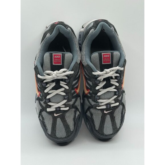 Nike Trail Running Shoes womens  7.5 Black Gray Red Swoosh - Picture 6 of 9